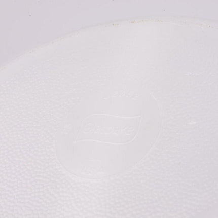 Plat à four Glasbake avec une séparation en opaline blanc et décor floral vert