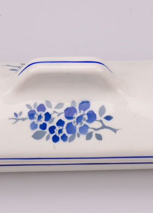 Boite avec couvercle en céramique blanche et motifs fleuris