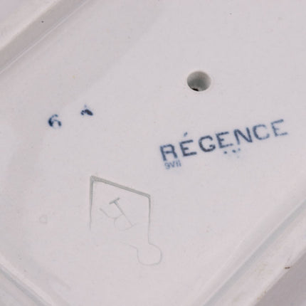 Saucière en porcelaine Régence blanche et bleue