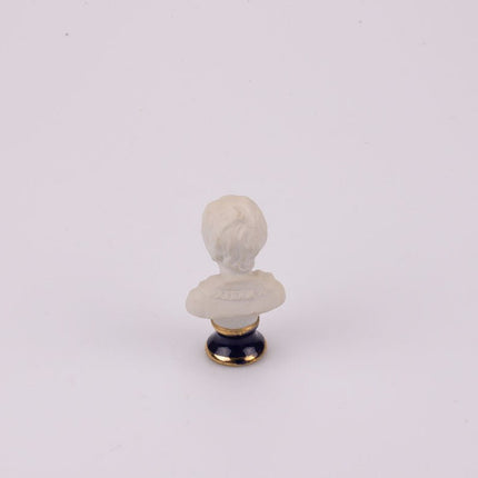 Buste petit garçon en biscuit Limoges blanc