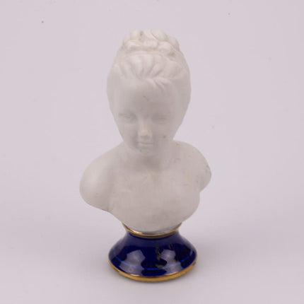 Buste de Louise Brongniart en biscuit Limoges blanc