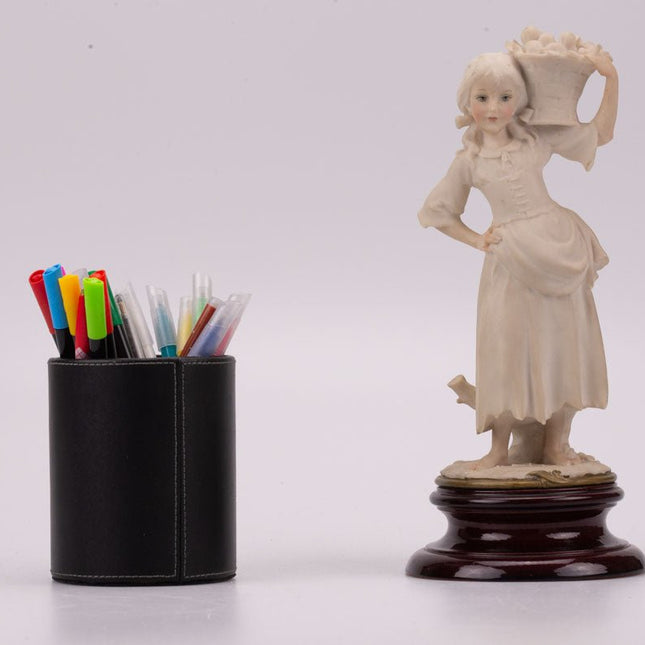 Figurine Florence Giuseppe Armani beige et socle en bois