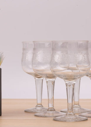 8 grands verres à vin anciens transparents 