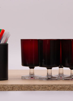 5 verres vintage couleur rubis sur pied