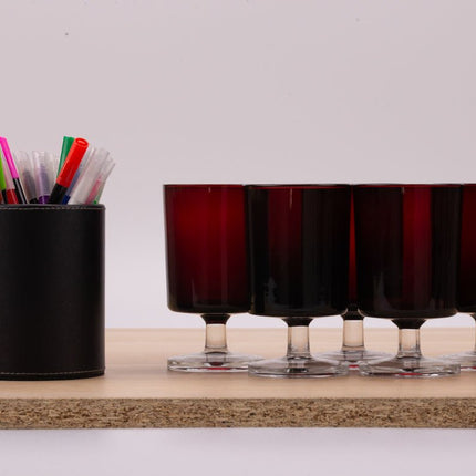 5 verres vintage couleur rubis sur pied