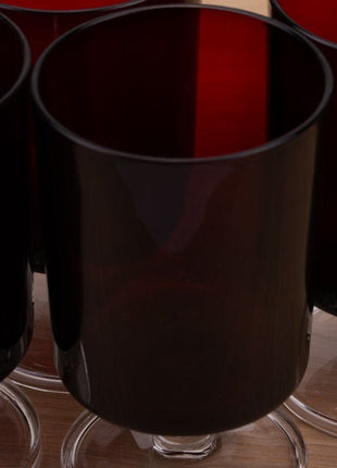 5 verres vintage couleur rubis sur pied