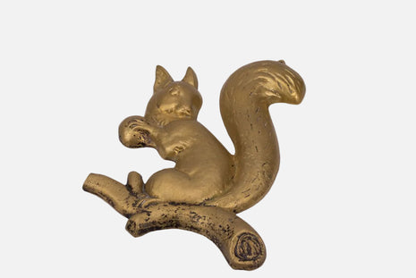 Déco murale en forme d'écureuil en laiton doré