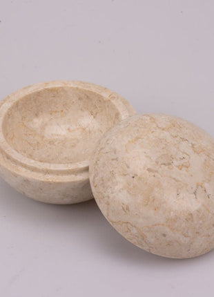 Bonbonnière élégante en marbre blanc crème