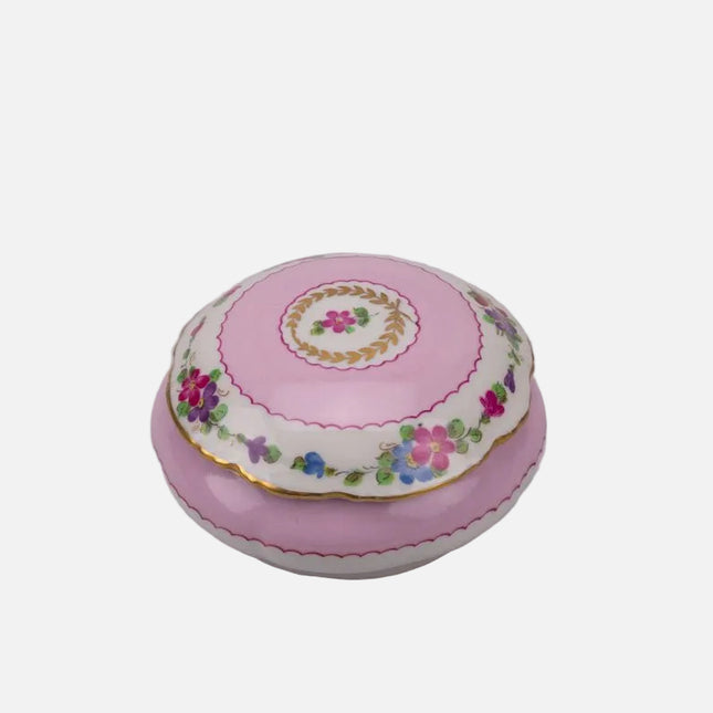 Bonbonnière en porcelaine Limoges rose avec motifs fleuris