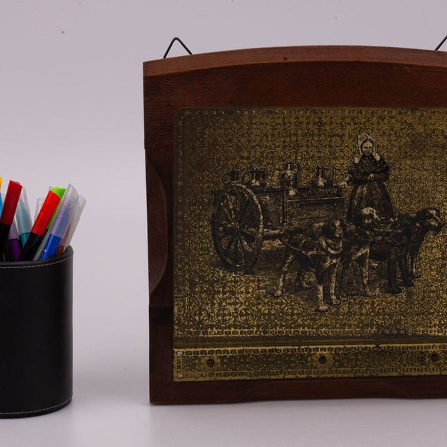 Porte-lettre en métal doré et bois