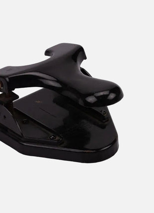 Perforatrice en métal noir