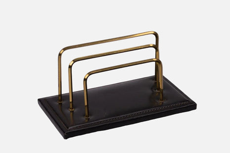 Porte-lettre en cuir noir et laiton doré