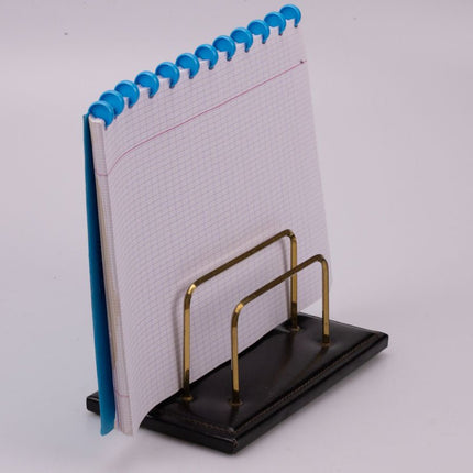 Porte-lettre en cuir noir et laiton