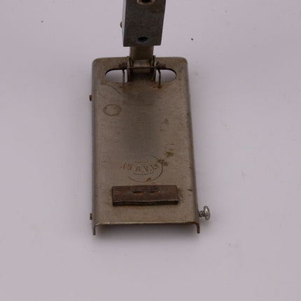Agrafeuse vintage en métal old school grise