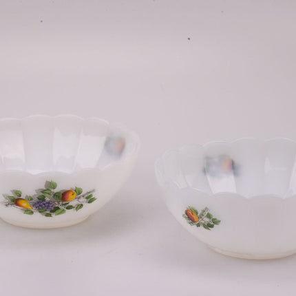 Saladier Arcopal blanc motifs de fruits collection Fruits de France