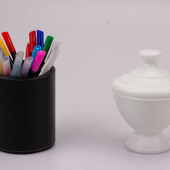 2 pots avec couvercle en opaline