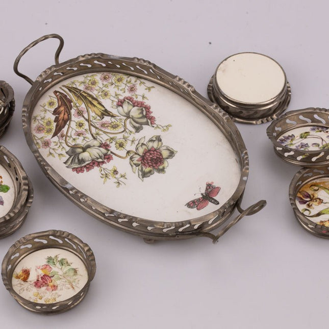 Plateau en étain et faïence avec 8 sous verres motifs fleuris