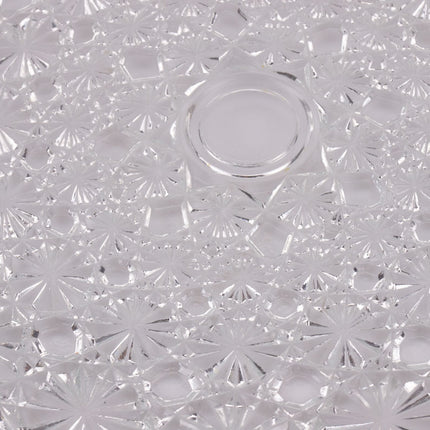 Plat en cristal sculpté aux motifs géométriques