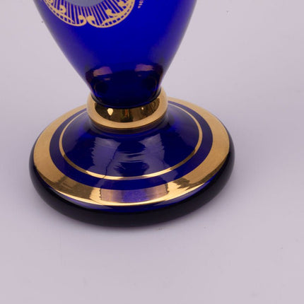 Vase bleu en cristal de Bohème aux détails dorés