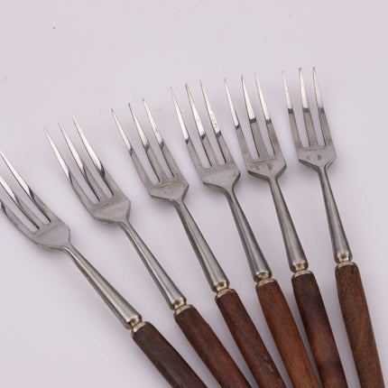 Set of 6 large forks