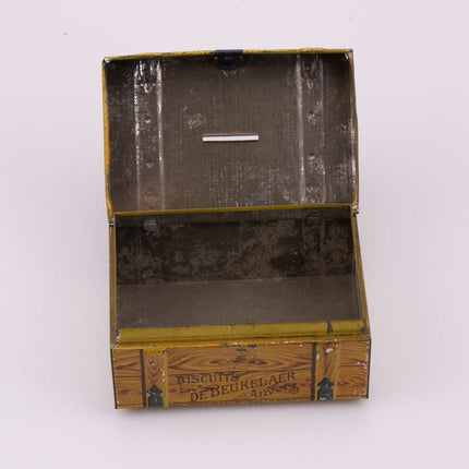 Boîte ancienne marronne en métal Biscuits De Beukelaer
