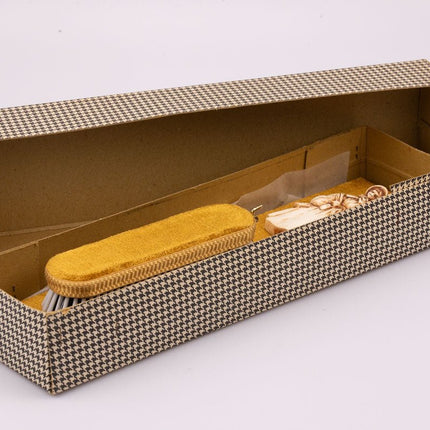 Brosse à vêtement avec support mural boîte d'origine beige