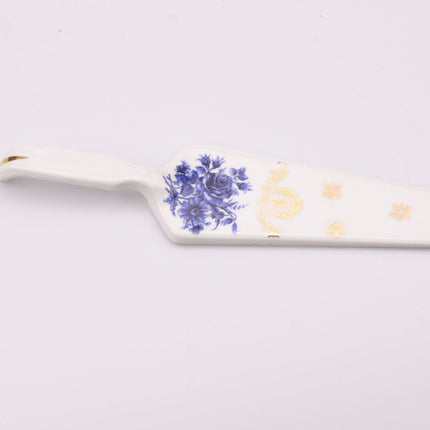 Porcelain pie server