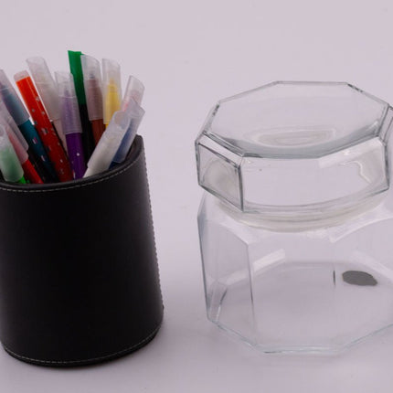 Petit pot en verre octogonal et transparent
