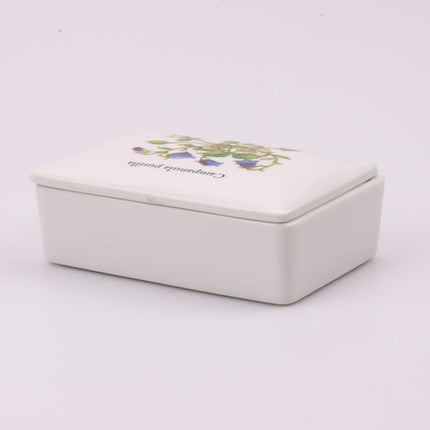 Beurrier avec couvercle en porcelaine blanche à fleurs