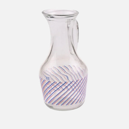 Carafe à eau vintage en verre lignée rouge et bleu