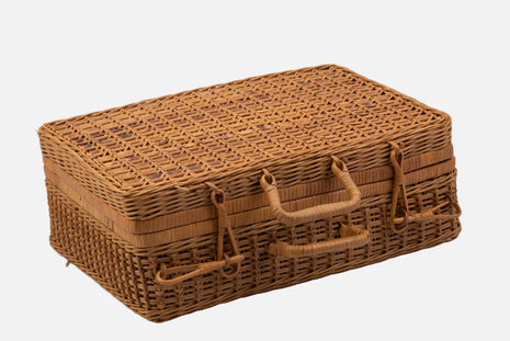 Valisette en rotin vintage pour pique-nique