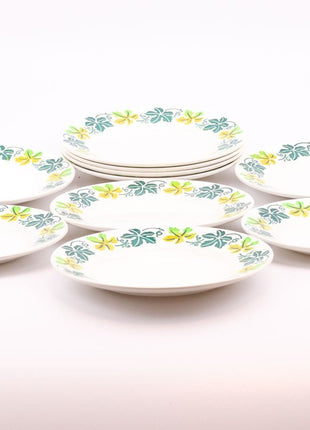 Assiette plate Digoin Sarreguemines blanche avec fleures vertes et bleues