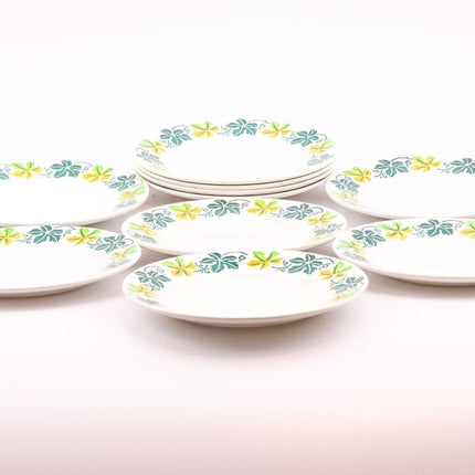Assiette plate Digoin Sarreguemines blanche avec fleures vertes et bleues