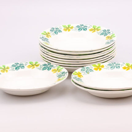 Assiette creuse Digoin Sarreguemines blanche à fleurs bleues et vertes