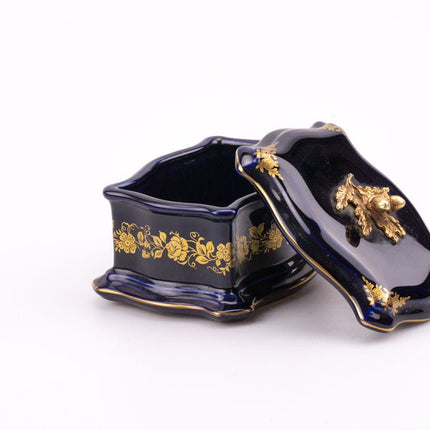 Boite à bijoux en porcelaine de Limoges bleu et or