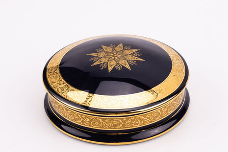 Antieke doos van Limoges-porselein