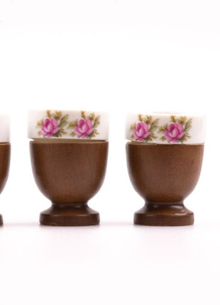 Set van 4 eierdopjes en een zoutvaatje