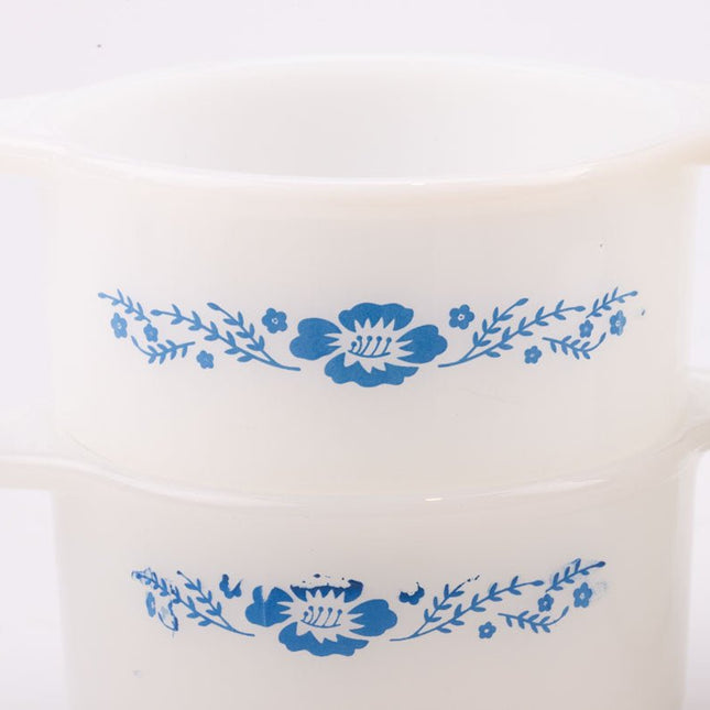 Set de 4 petits plats en verre blanc des années 60 blanc
