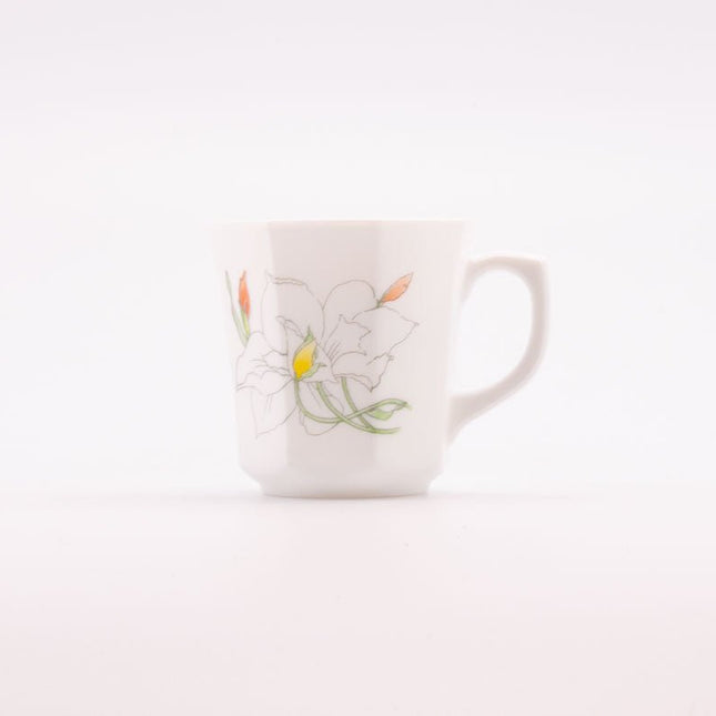 Tasse blanche octogonale Arcopal 