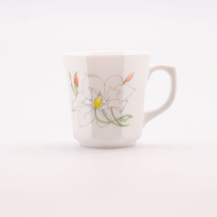 Tasse blanche octogonale Arcopal