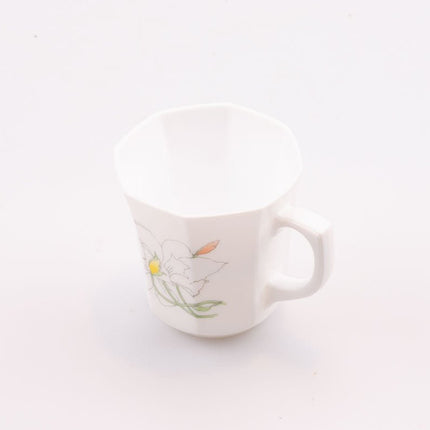 Tasse blanche octogonale Arcopal