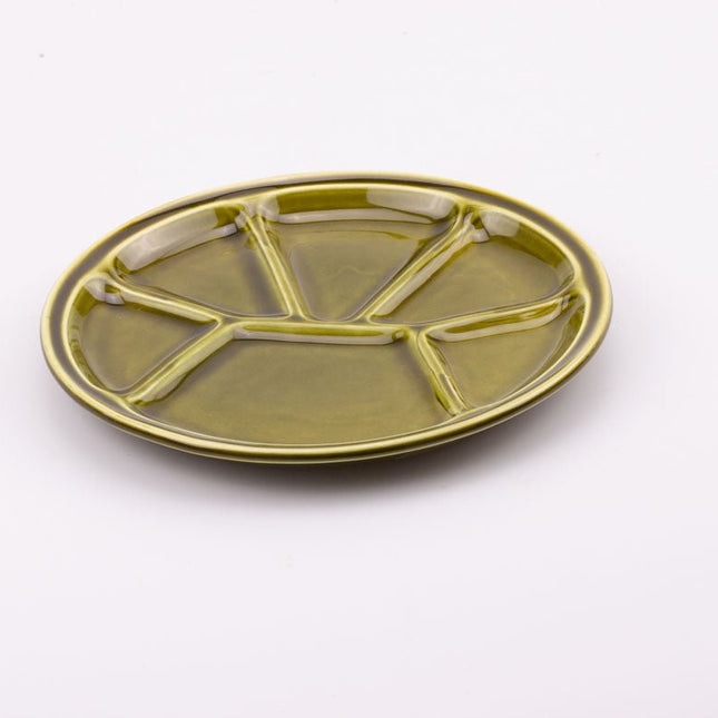 Assiette à compartiment verte Gien en porcelaine verte kaki