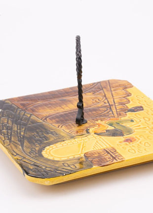 Plateau à fromage Vallauris faïence jaune avec dessin cuves de vin