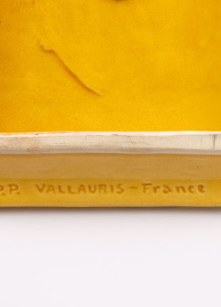 Plateau à fromage Vallauris faïence jaune avec dessin cuves de vin