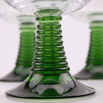 4 verres à vin blanc d'Alsace avec pied vert