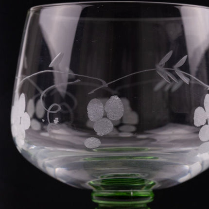 4 verres à vin blanc d'Alsace avec pied vert