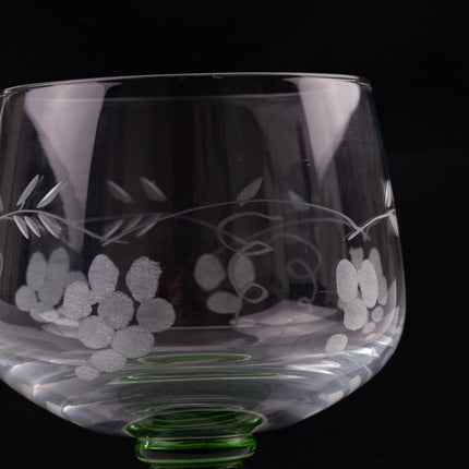 4 verres à vin blanc d'Alsace avec pied vert