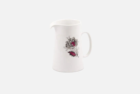 Carafe en porcelaine blanche Mosa avec motif fleuri