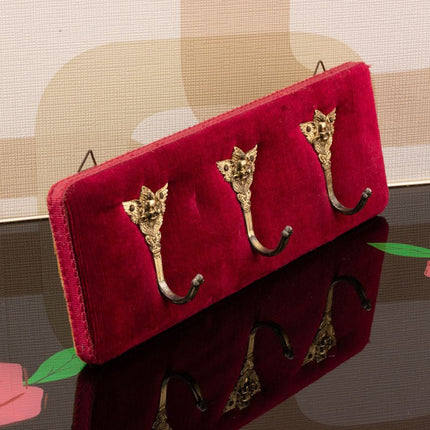 Porte-manteau vintage en velours rouge à 3 crochets