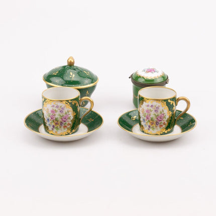Tasses à café en porcelaine de Limoges Malbec & Treillard Frères  